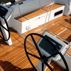 Deck replacement by MarinArt. Anti-slip and composite deck coverings, wood for deck floors.